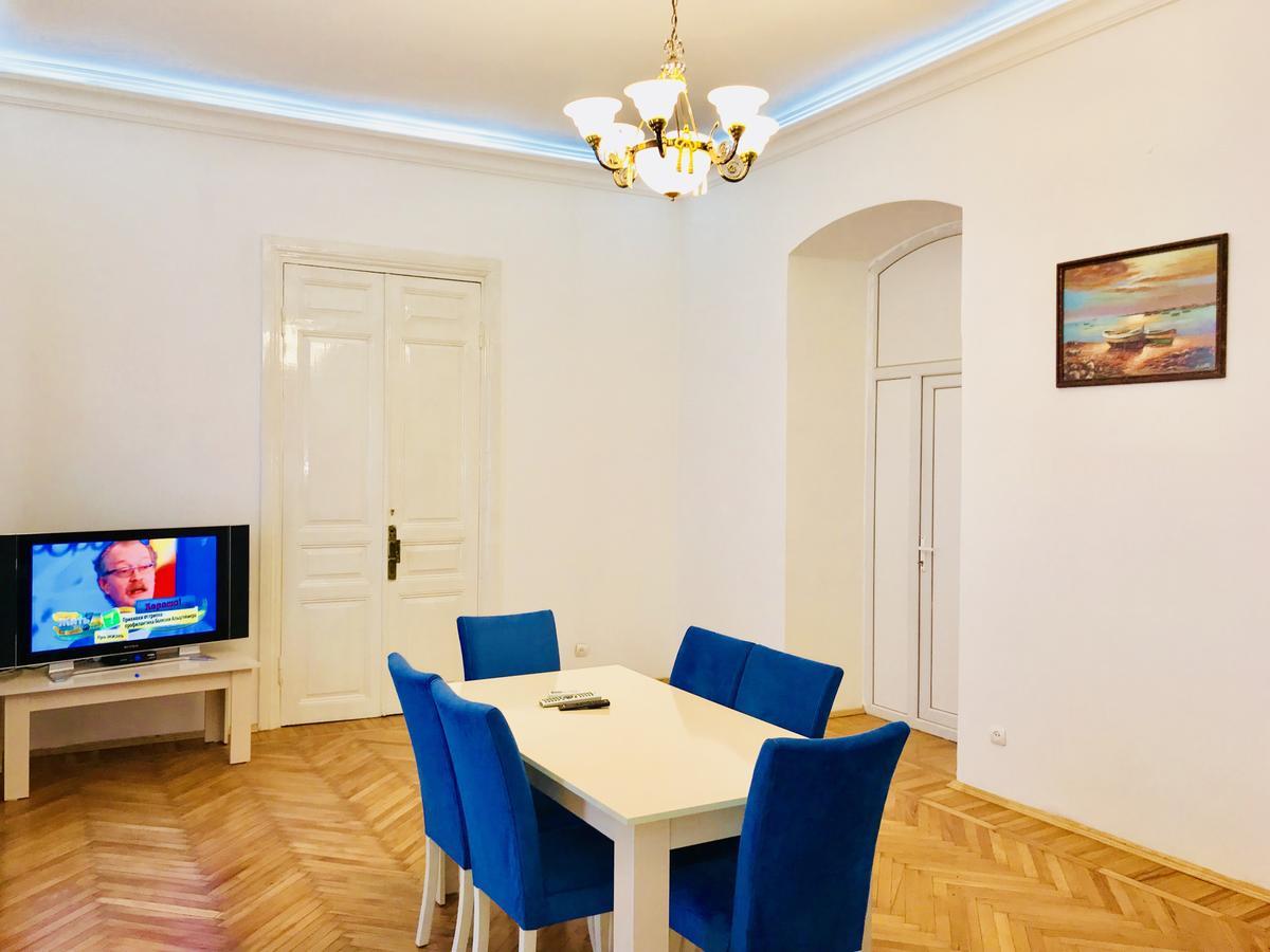 Check-In Apartment Near Fountain Square Vidadi Str Baku Zewnętrze zdjęcie