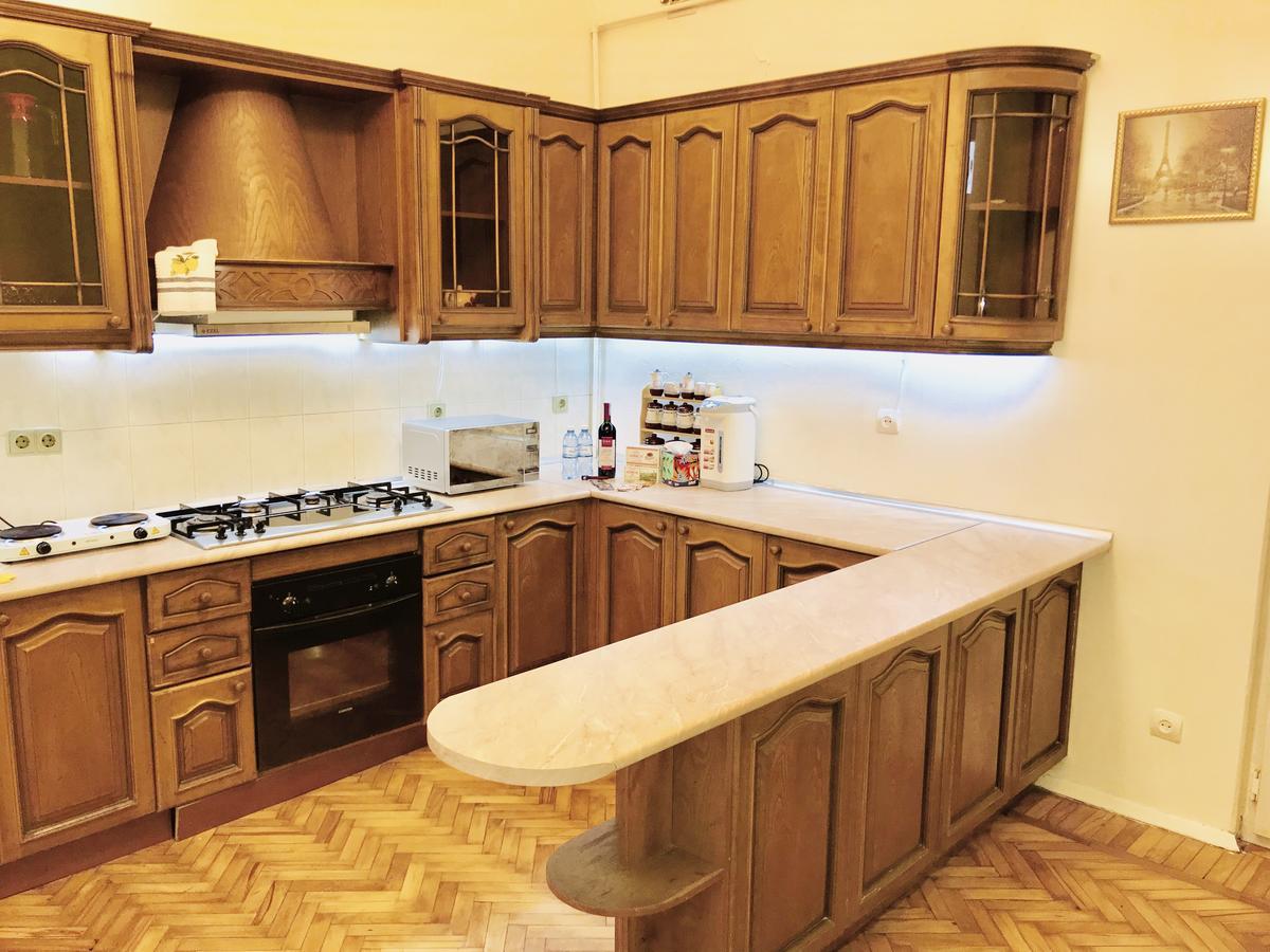 Check-In Apartment Near Fountain Square Vidadi Str Baku Zewnętrze zdjęcie